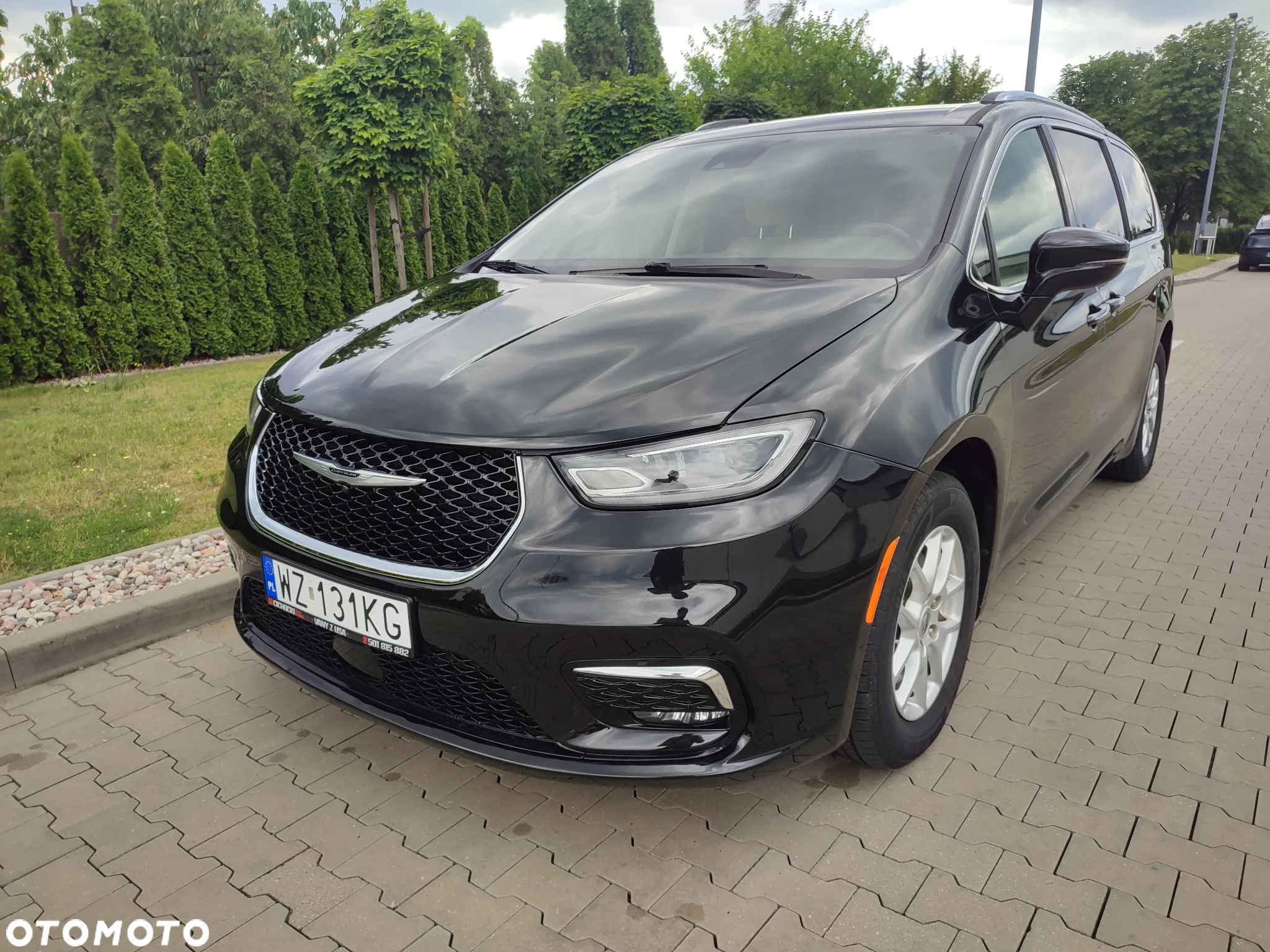 Chrysler Pacifica - 10