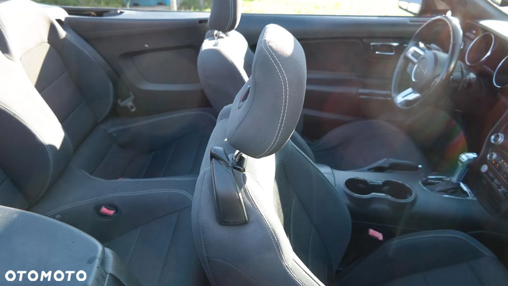 Ford Mustang 3.7 V6 - 35