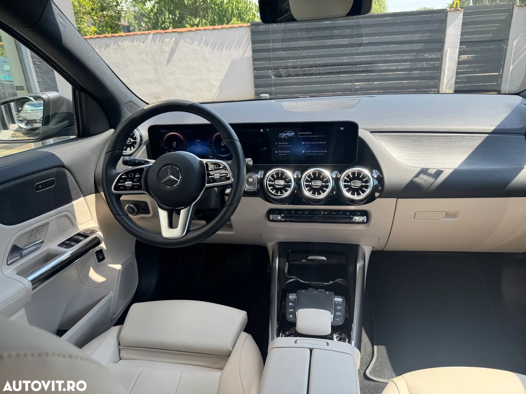 Mercedes-Benz EQA 300 4MATIC - 9