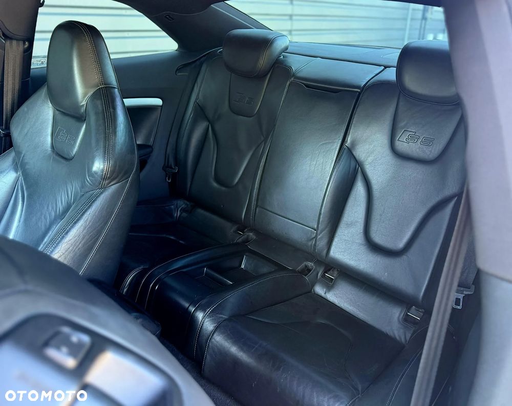 Audi S5 Coupé 4.2 Quattro - 12