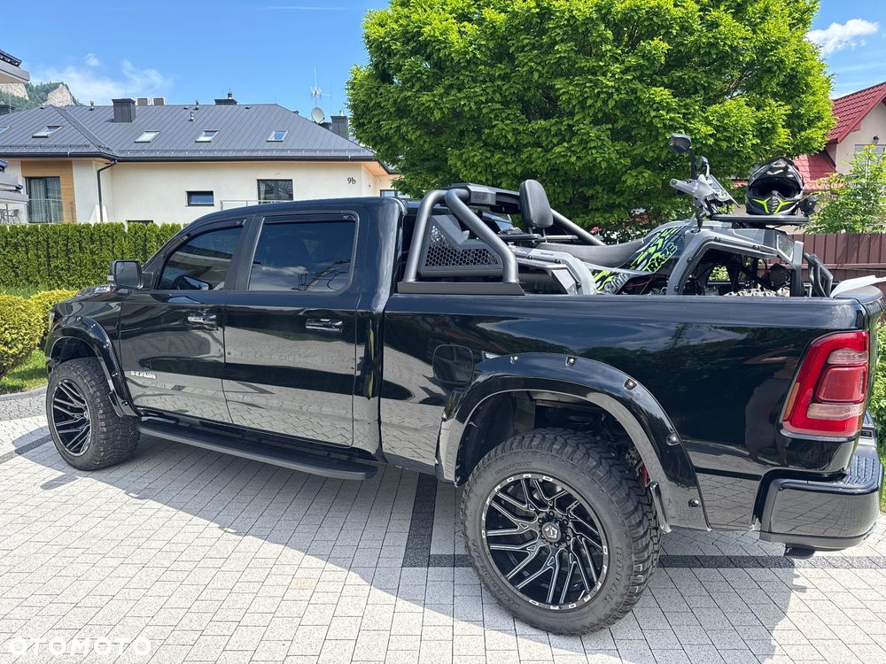 RAM 1500 Crew Cab Laramie - 3