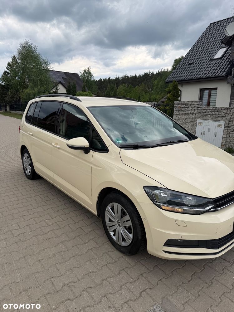 Volkswagen Touran - 3