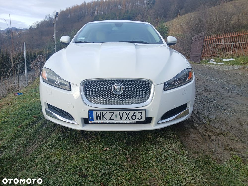 Jaguar XF 2.0 T Prestige - 1