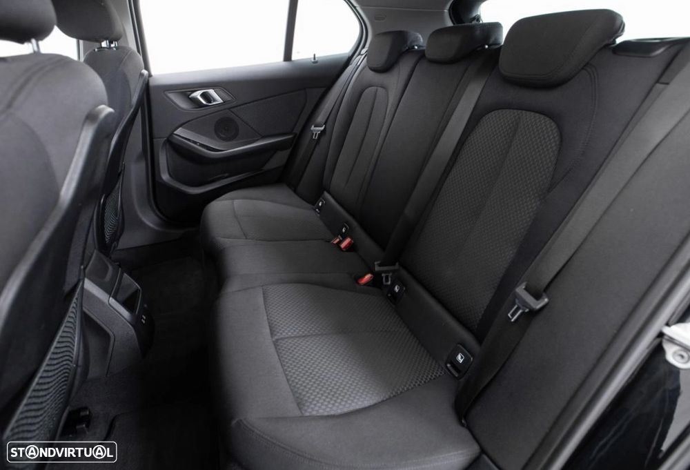 BMW 118 i Auto - 13