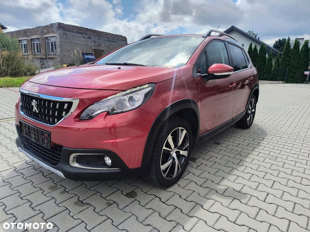 Peugeot 2008 1.2 Pure Tech Allure S&S - 14