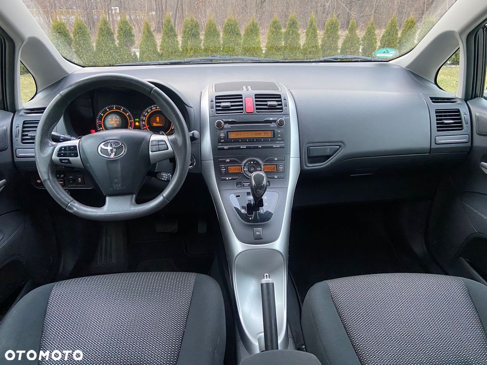 Toyota Auris 1.6 MultiMode Executive - 18