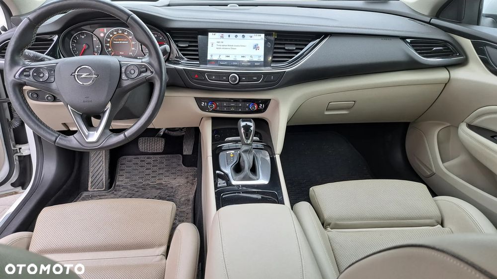 Opel Insignia 1.5 T Exclusive S&S - 12