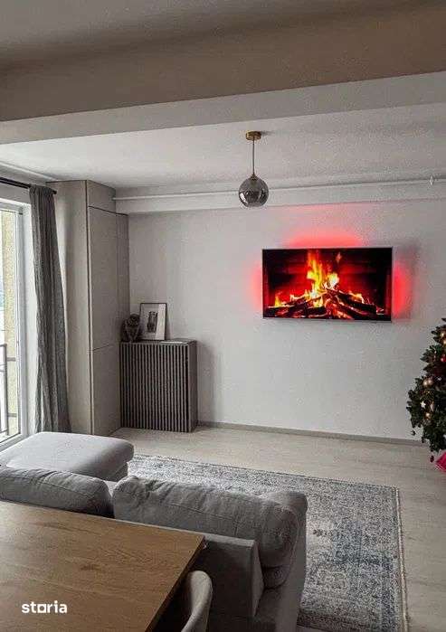 Apartament cu 3 camere 2 bai, 72 mp, la cheie, Zona Regal — fotografia 1