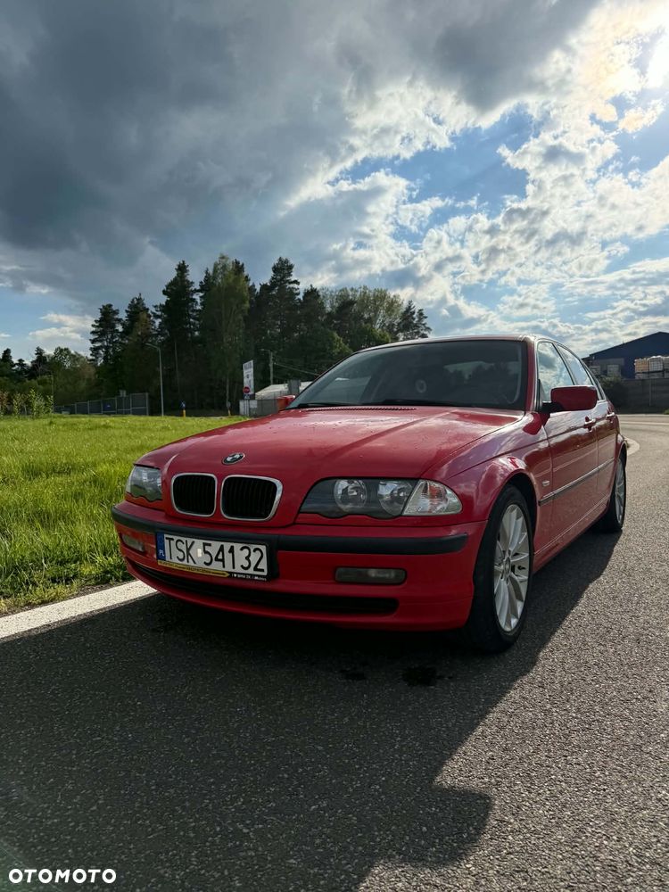BMW Seria 3 320i - 9