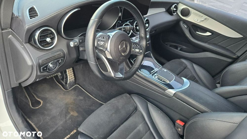Mercedes-Benz GLC - 37