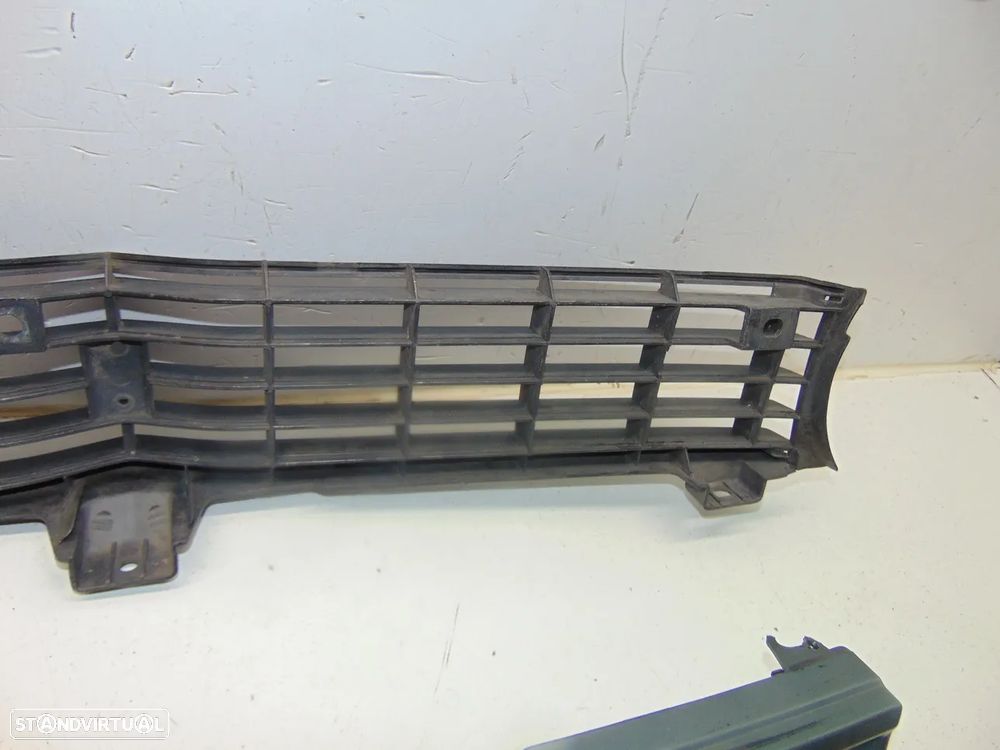 Toyota KE20/Corolla Grelhas - 4