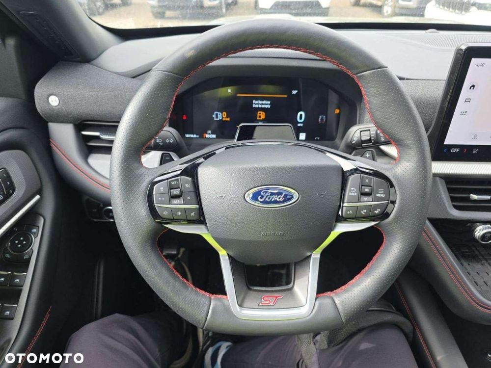 Ford Explorer - 9