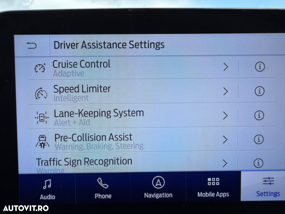 Ford Kuga - 11