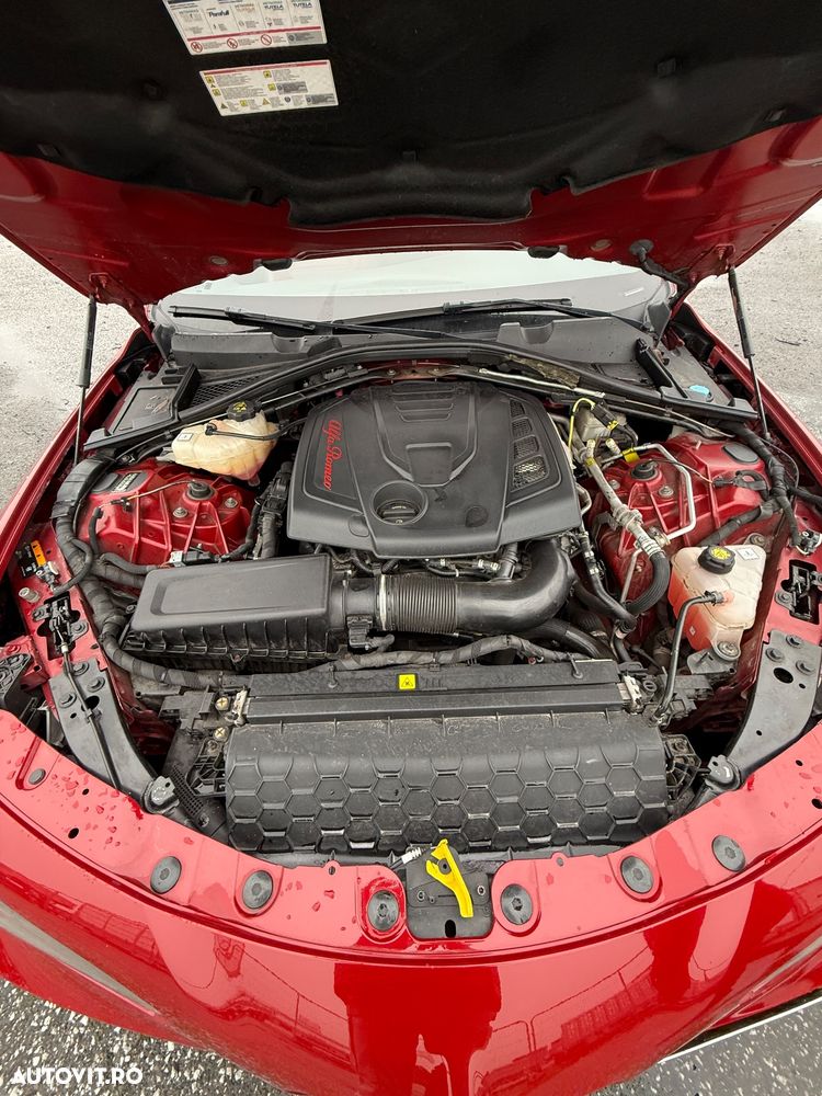 Alfa Romeo Giulia 2.0 Turbo 16V AT8 Veloce Ti - 26