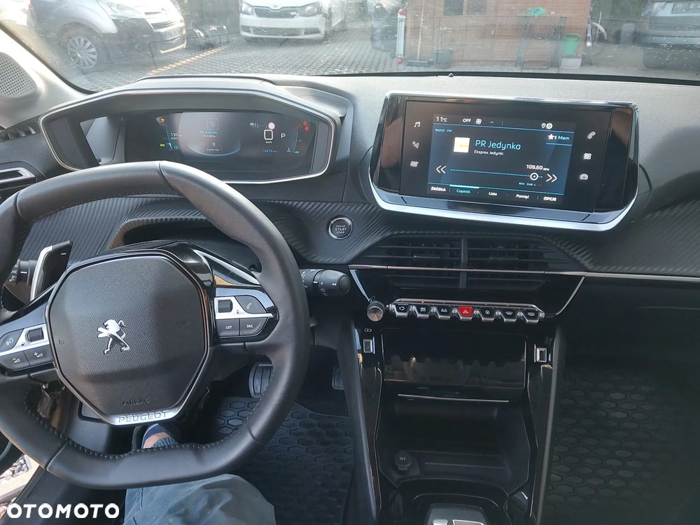 Peugeot 208 1.2 PureTech Allure S&S EAT8 - 10