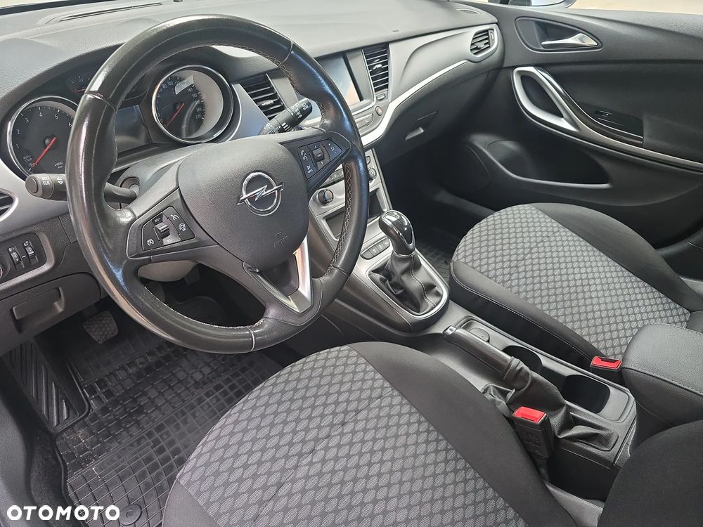 Opel Astra 1.2 T Edition S&S - 10