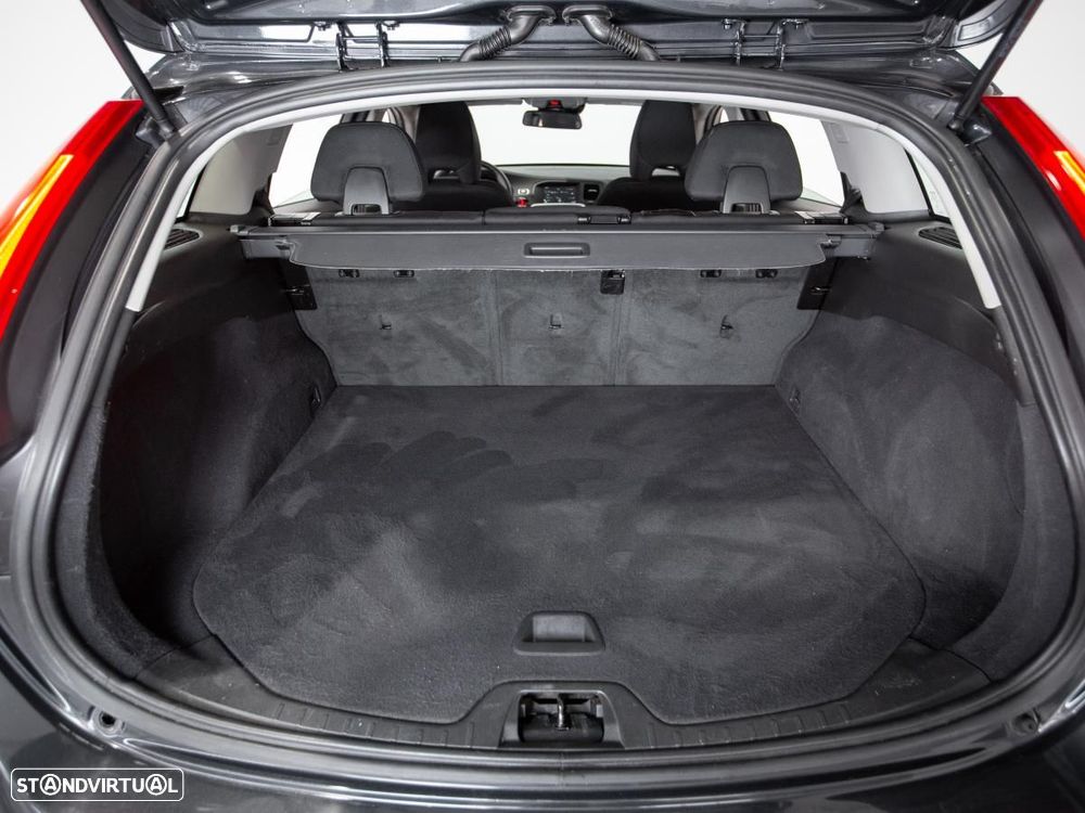 Volvo V60 2.0 D2 Kinetic Drive - 11