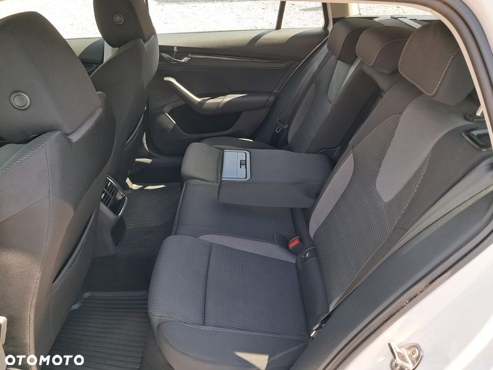 Skoda Octavia 1.5 TSI ACT Ambition - 14