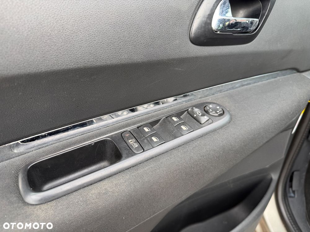 Peugeot 3008 HDi 160 Automatik Active - 17