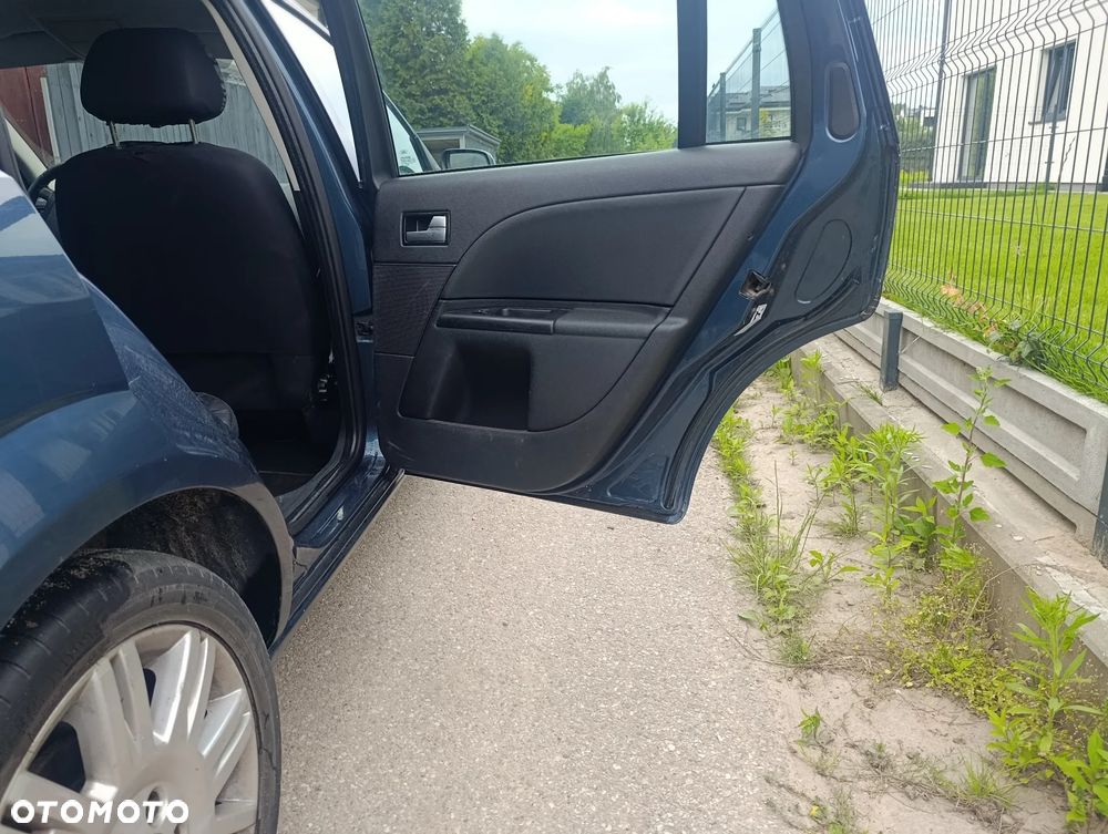Ford Mondeo 1.8 Ambiente - 6
