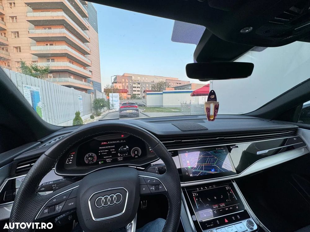Audi Q8 - 7