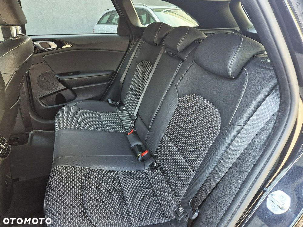 Kia Ceed 1.5 T-GDI Tribute DCT - 15