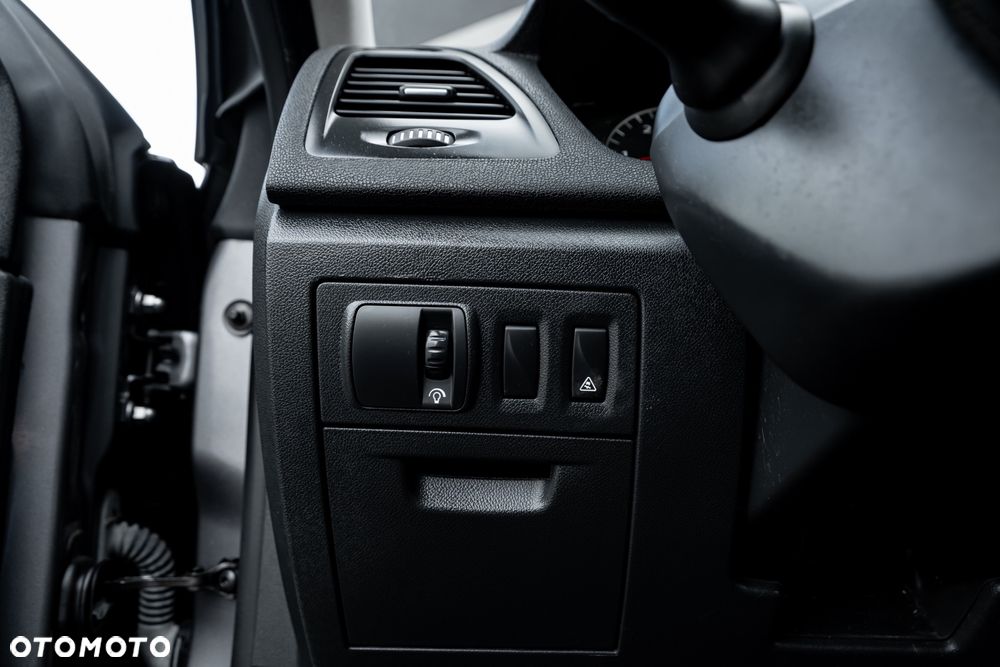 Renault Laguna V6 dCi 235 FAP GT - 20