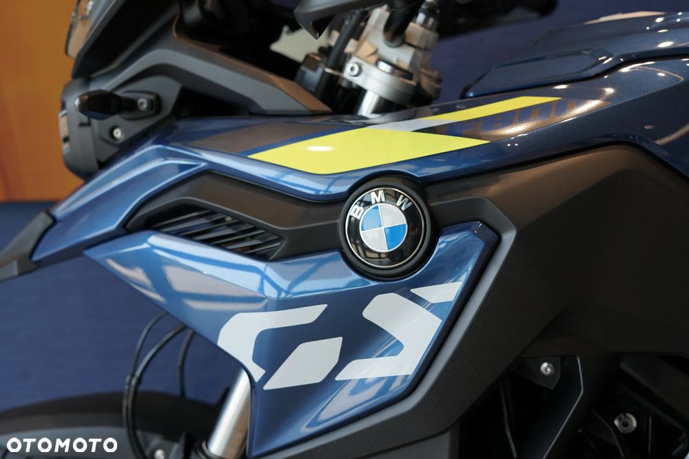 BMW F - 21
