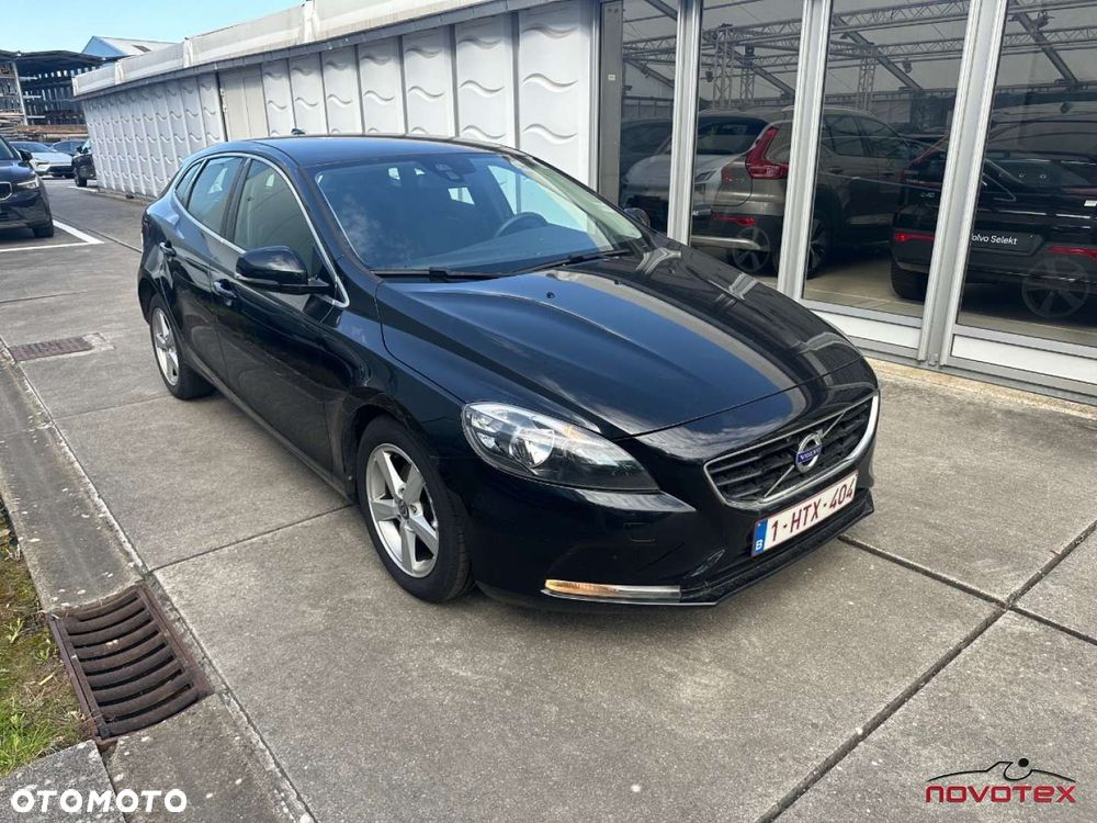 Volvo V40 D2 Momentum - 3