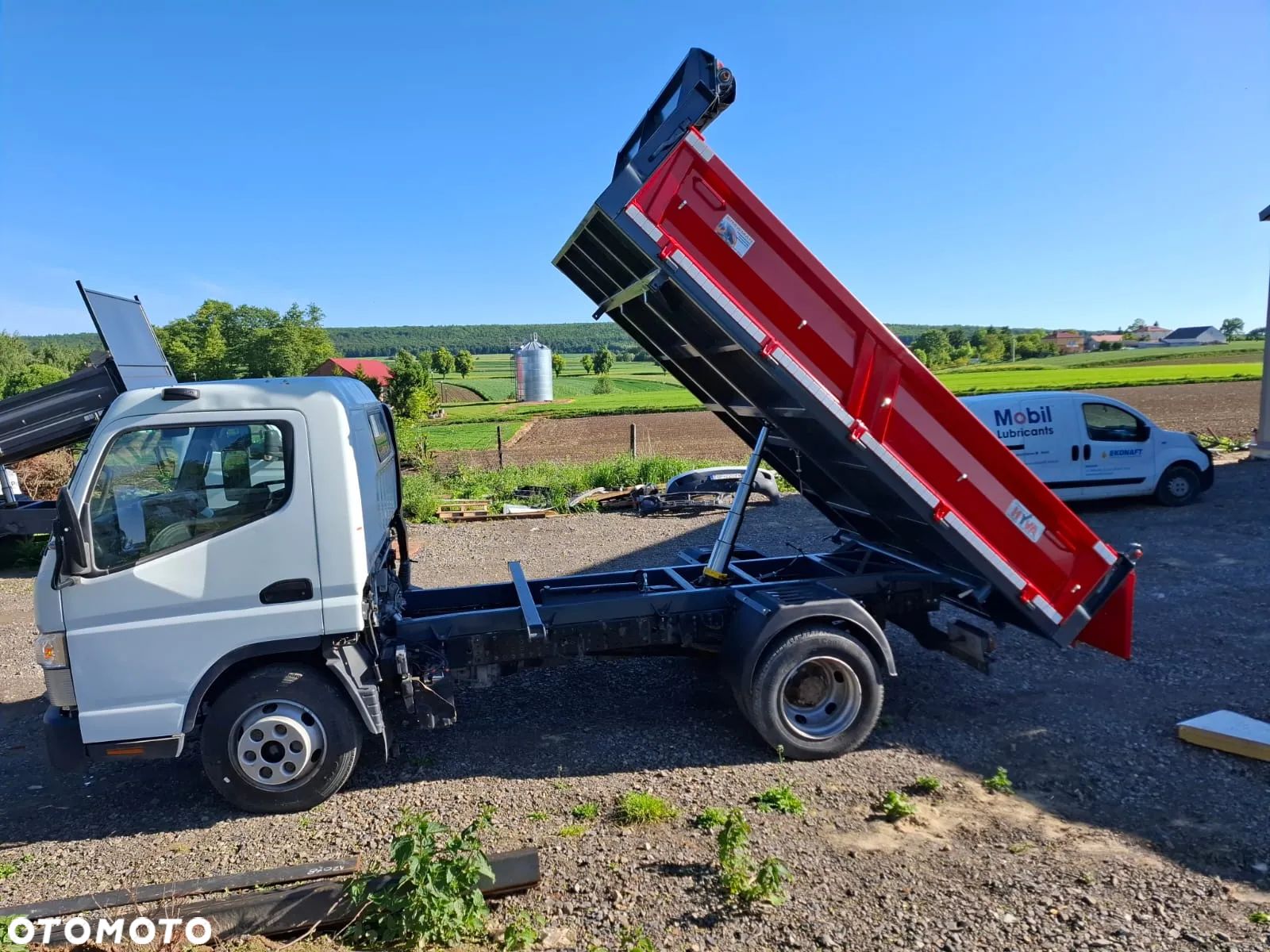 Mitsubishi FUSO CANTER - 1