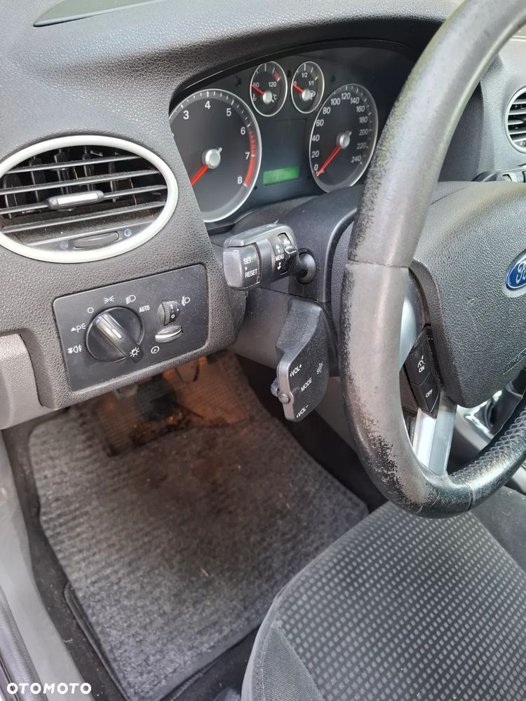 Ford Focus - 10