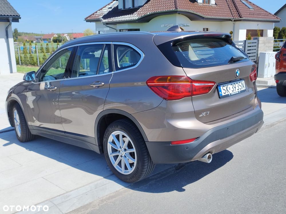 BMW X1 sDrive18i - 4