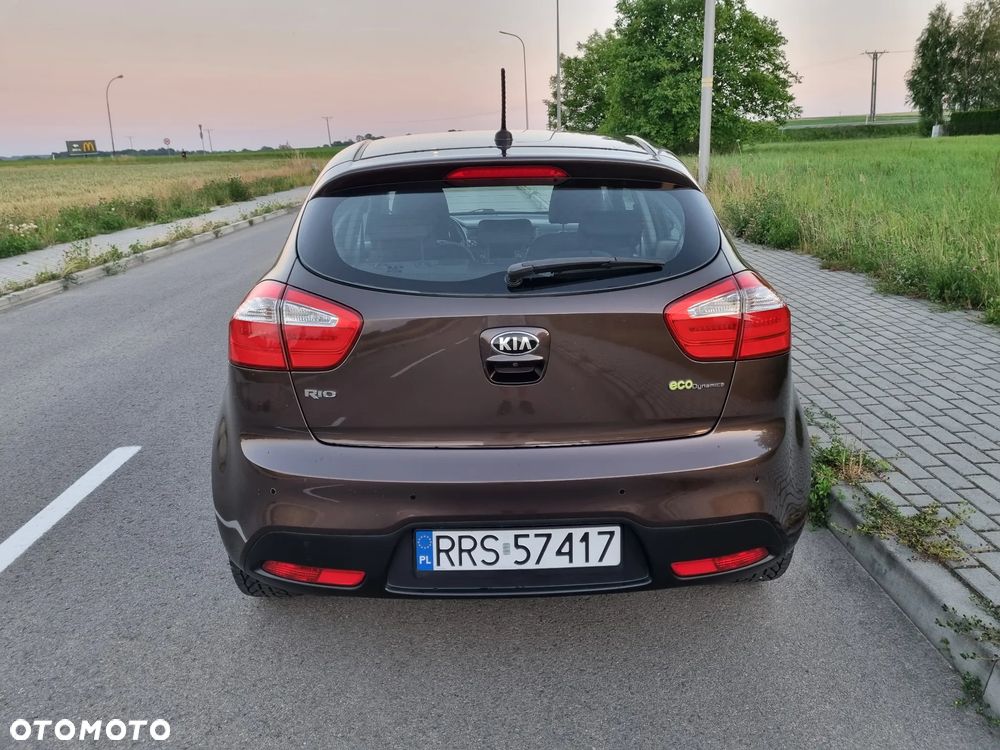 Kia Rio 1.4 Platinum Edition - 4