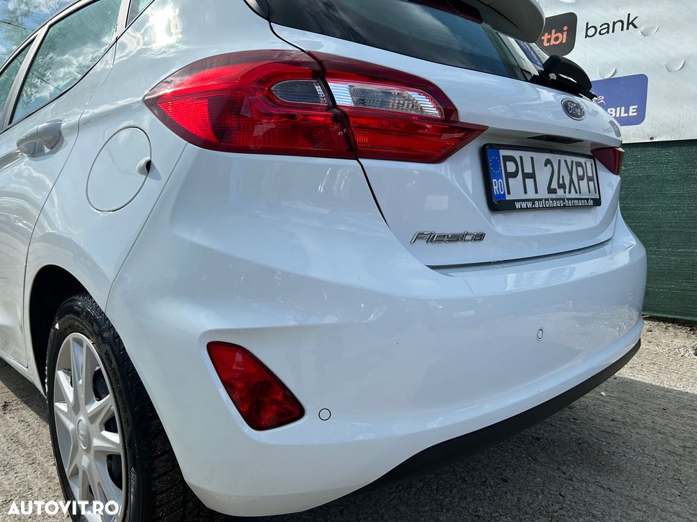 Ford Fiesta 1.1 S&S COOL&CONNECT - 11