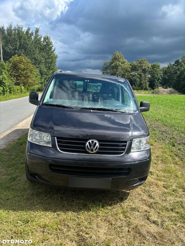 Volkswagen Transporter - 1