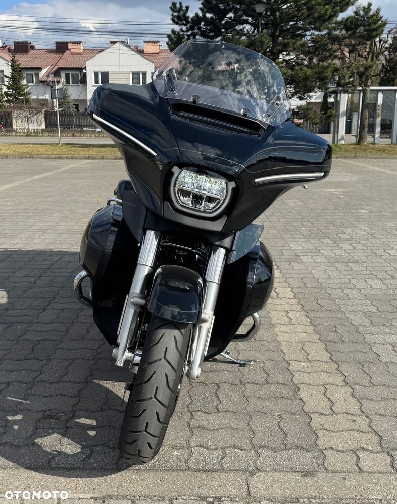 Harley-Davidson Touring Street Glide - 3