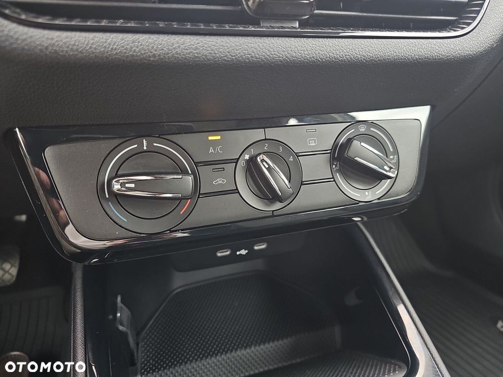 Skoda Fabia 1.0 TSI Selection - 25