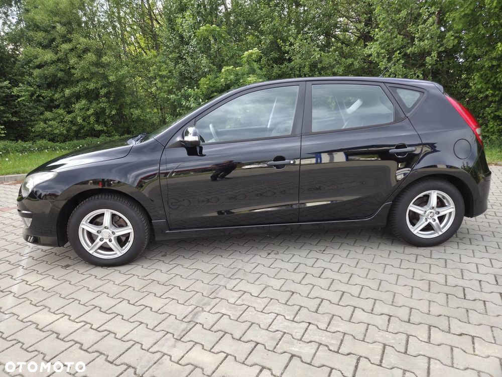 Hyundai i30 1.4 FIFA WM Edition - 9