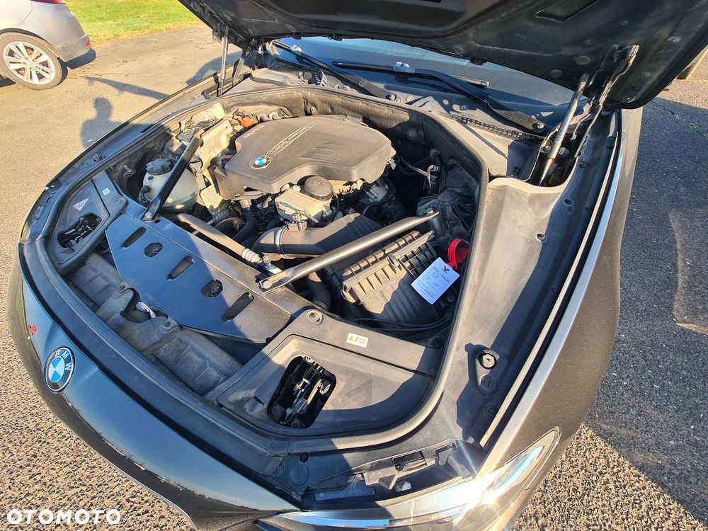 BMW Seria 5 520i - 6
