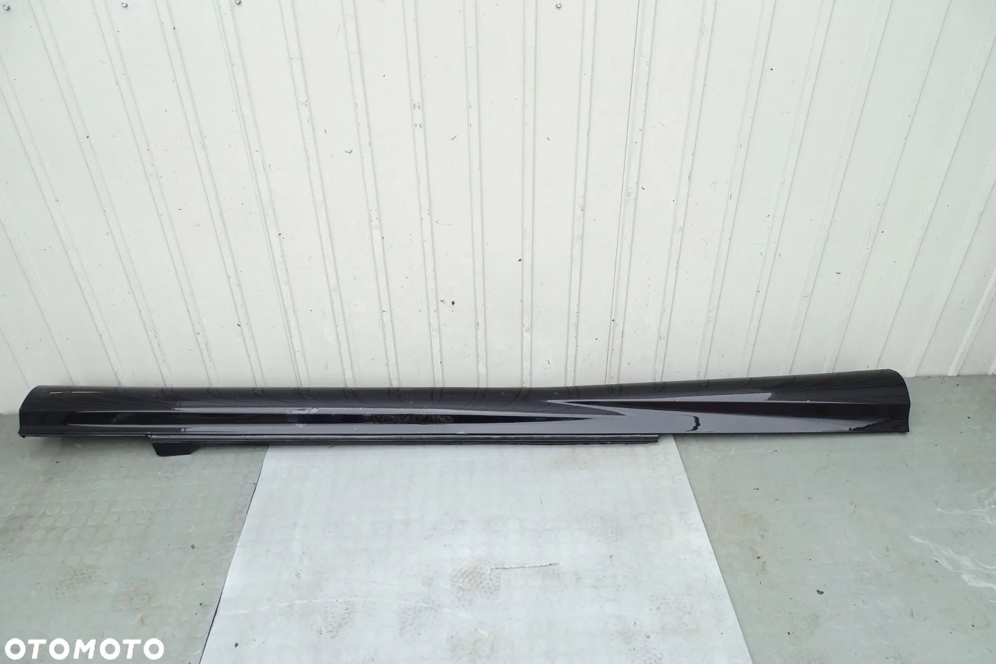 CL AMG W216 LISTWA PROGOWA PRAWA A2166900440 C197 - 1