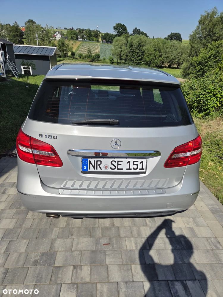 Mercedes-Benz Klasa B 180 BlueEFFICIENCY Edition Style - 25