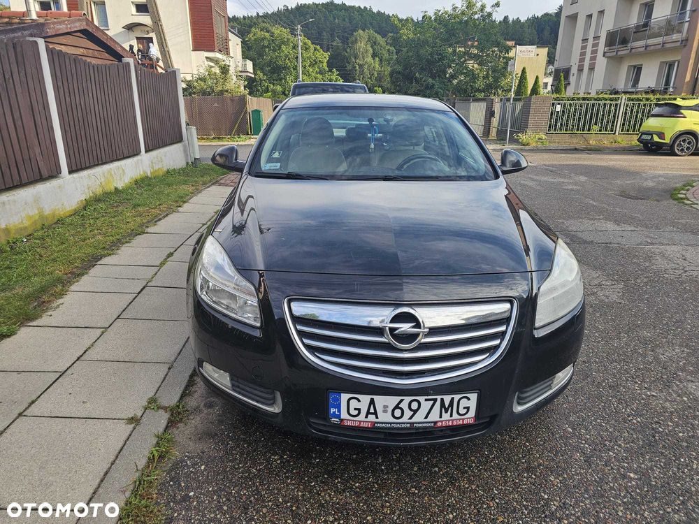 Opel Insignia - 1