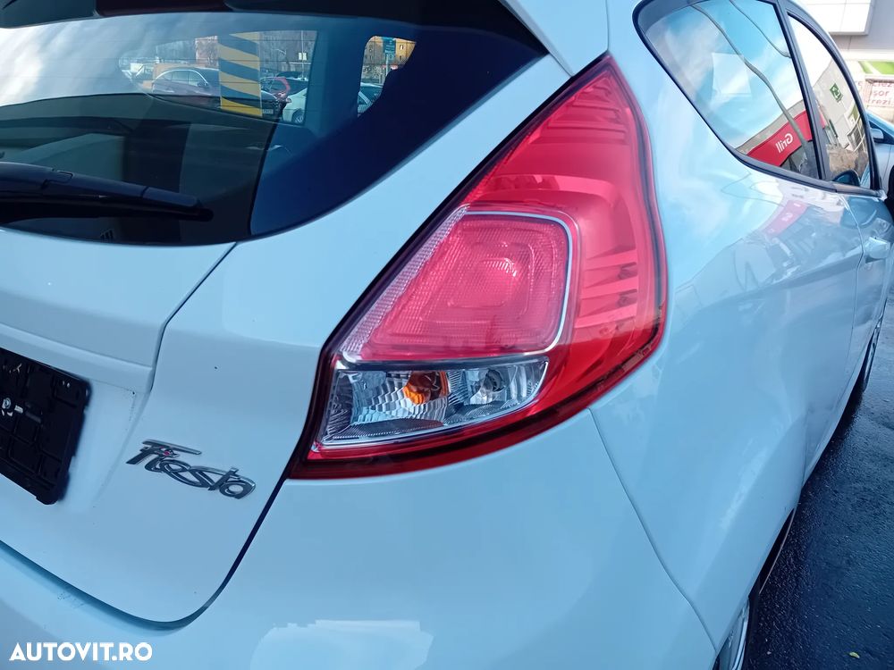 Ford Fiesta 1.25 Celebration - 11