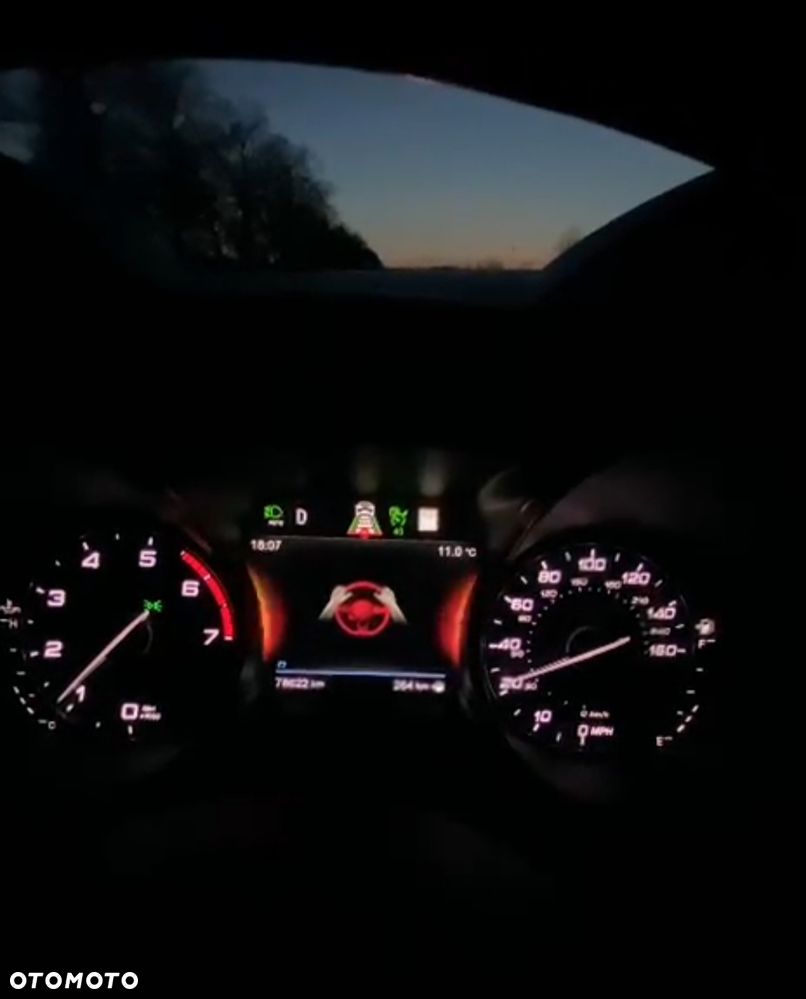 Alfa Romeo Stelvio 2.0 Turbo 16V AT8-Q4 Ti - 34