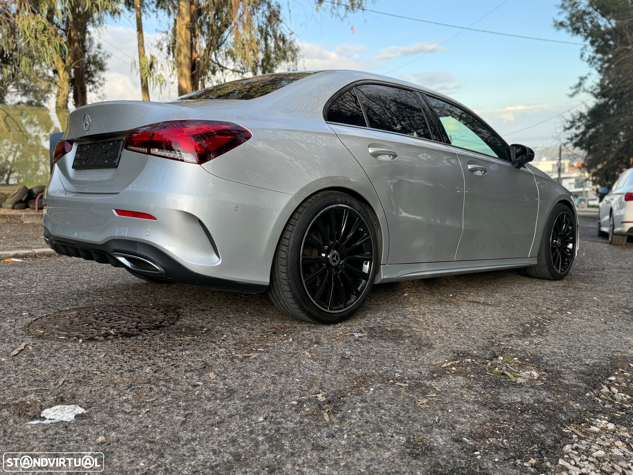 Mercedes-Benz A 200 Limousine AMG Line Aut. - 13