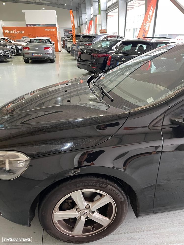 Volvo V40 2.0 D2 Kinetic - 9