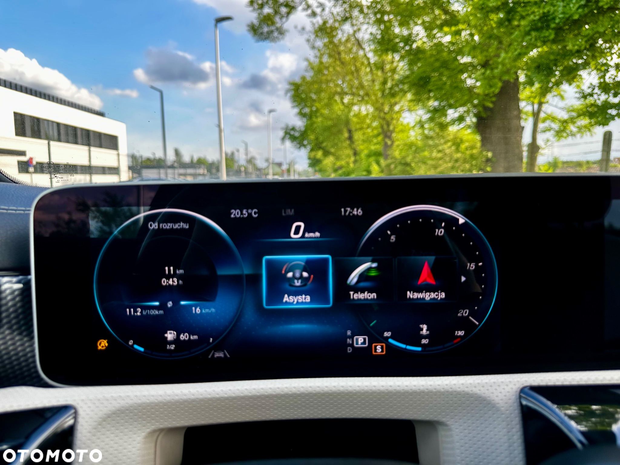 Mercedes-Benz CLA 180 Progressive 7G-DCT - 29