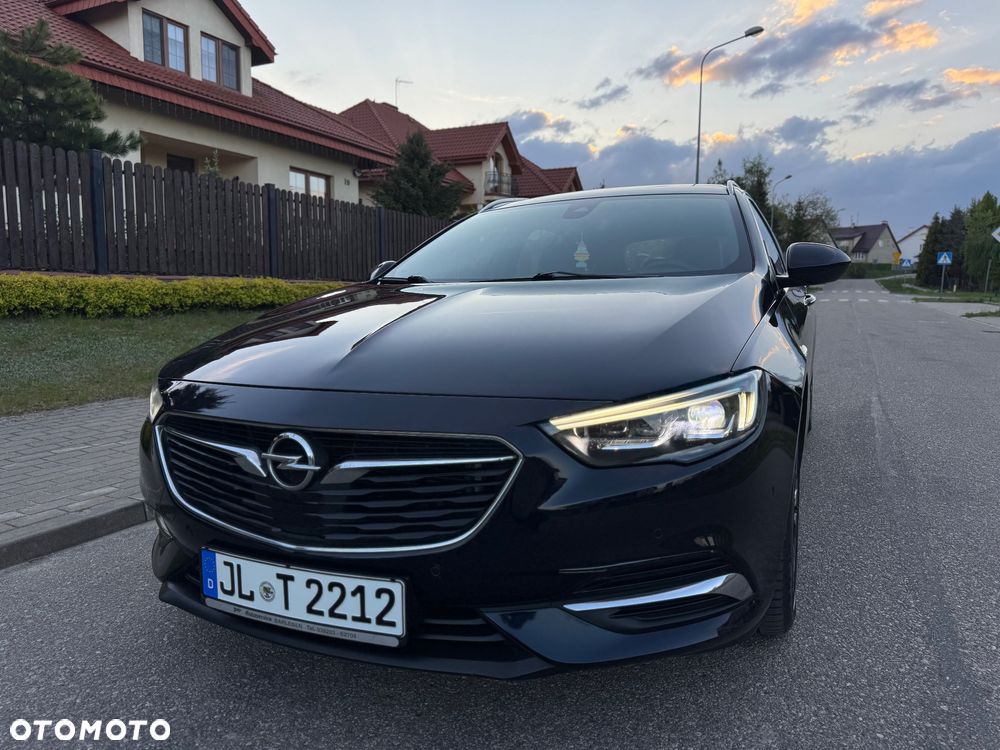 Opel Insignia 2.0 BiTurbo 4x4 Ultimate Exclusive - 2