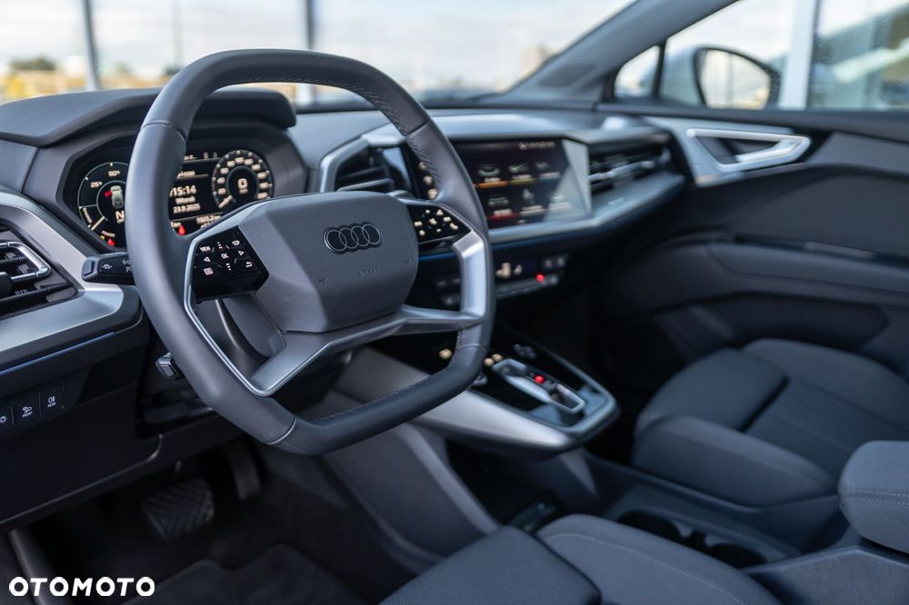 Audi Q4 e-tron - 12