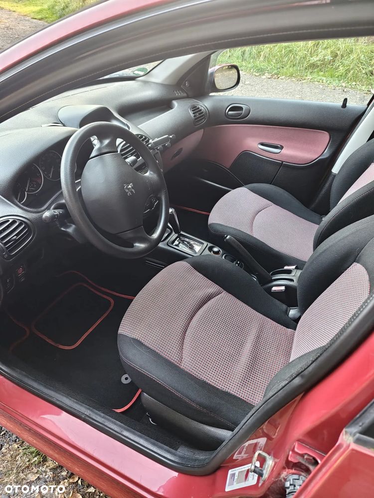 Peugeot 206 2005 photo 3